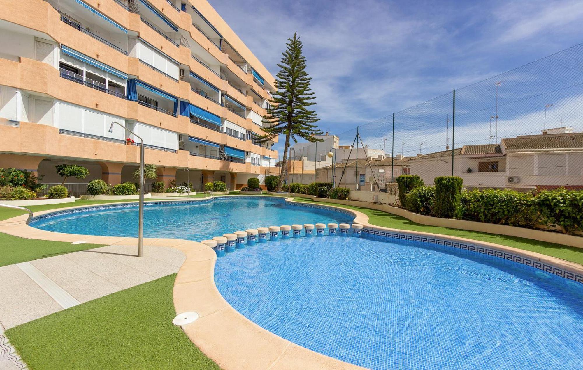Nice Apartment In Torrevieja With Kitchen Eksteriør bilde