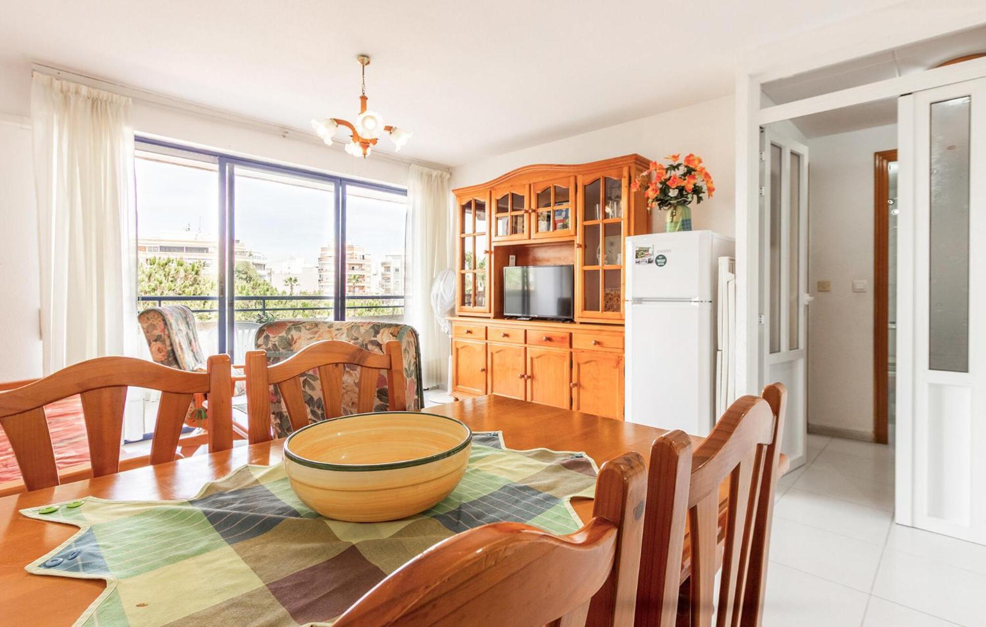 Nice Apartment In Torrevieja With Kitchen Eksteriør bilde