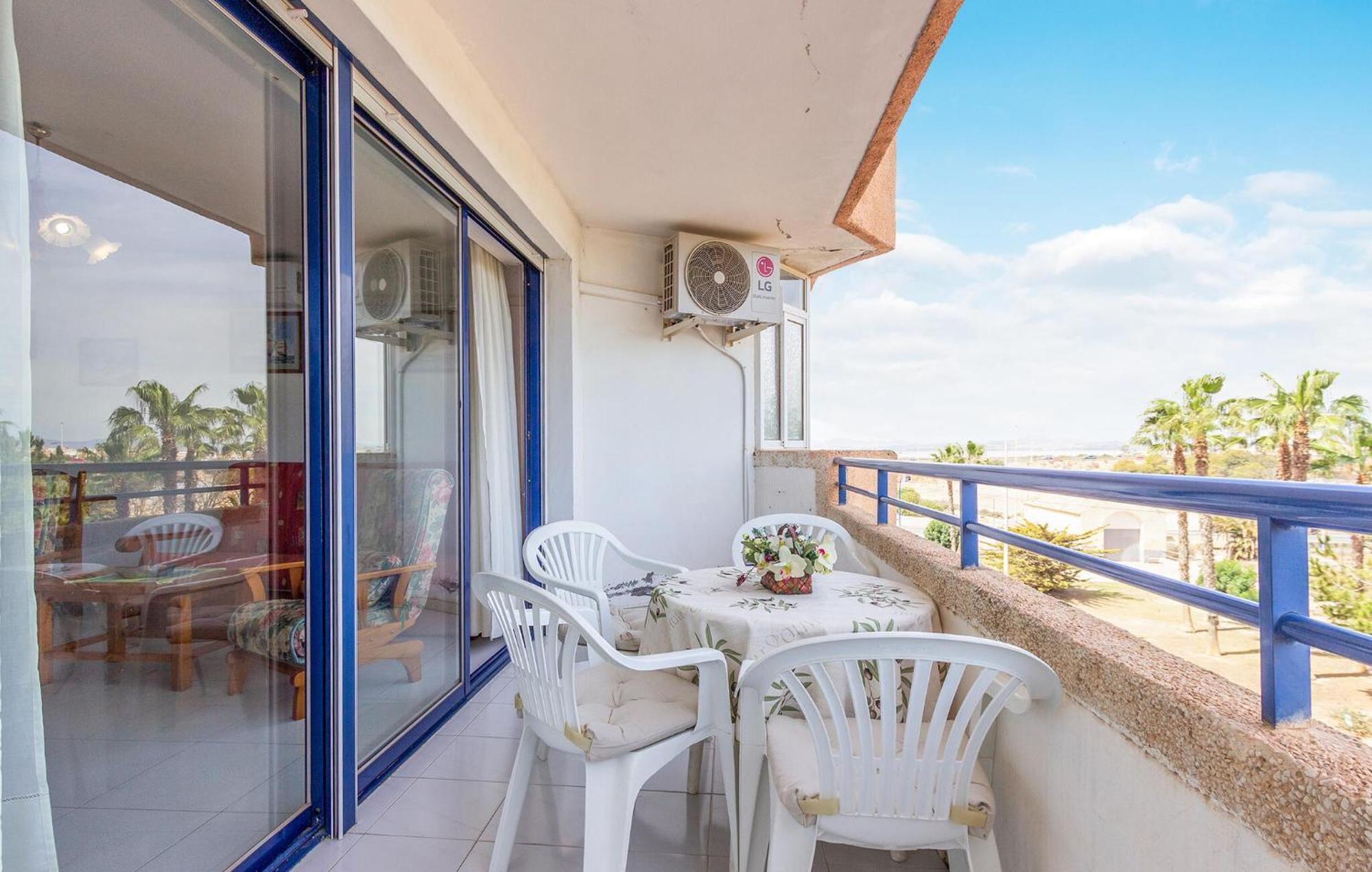Nice Apartment In Torrevieja With Kitchen Eksteriør bilde